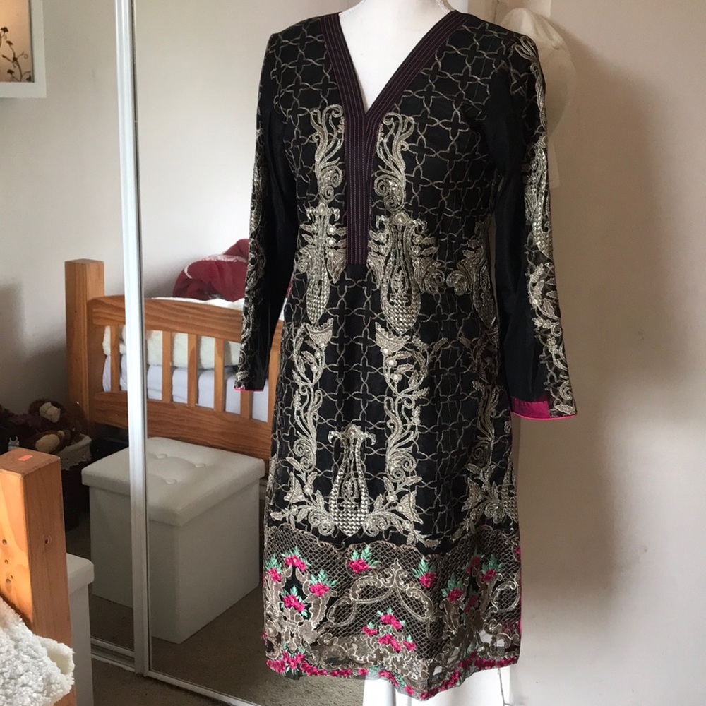 Pakistani/Indian dress in black with trouser